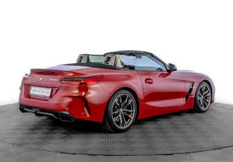 Подержанный автомобиль BMW Z4 Roadster 2021 года (5 фото)