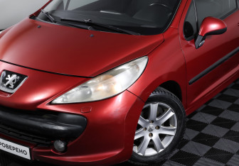 Подержанный автомобиль Peugeot 207 Hatchback 2007 года (22 фото)