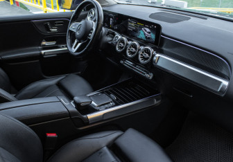 Подержанный автомобиль Mercedes-Benz GLB 2020 года (8 фото)
