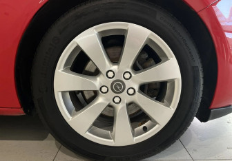 Подержанный автомобиль Opel Astra Hatchback 2012 года (18 фото)