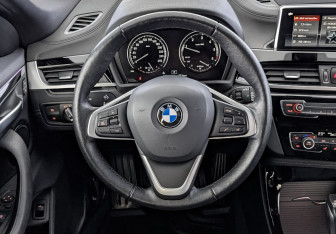 Подержанный автомобиль BMW X2 2022 года (22 фото)