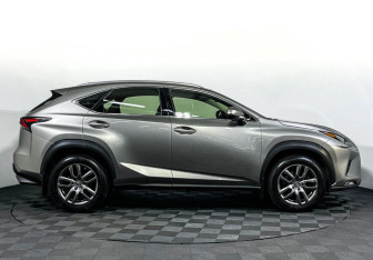 Подержанный автомобиль Lexus NX 2019 года (4 фото)