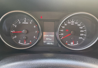Подержанный автомобиль Haval M6 2023 года (17 фото)