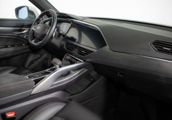 Подержанный автомобиль Geely Tugella 2022 года (9 фото)