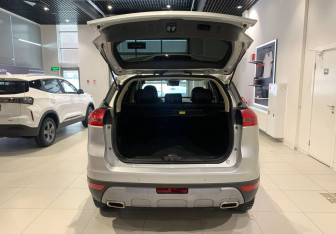 Подержанный автомобиль Geely Atlas 2021 года (7 фото)