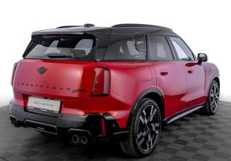 Подержанный автомобиль MINI Countryman 2024 года (5 фото)