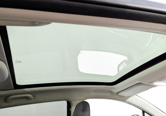 Подержанный автомобиль Changan UNI-T 2023 года (23 фото)