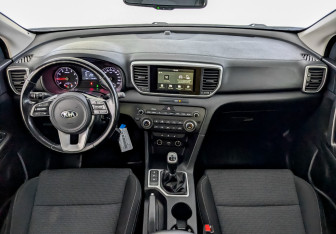 Подержанный автомобиль Kia Sportage 2019 года (14 фото)
