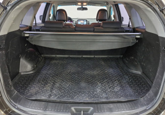 Подержанный автомобиль Kia Sorento 2011 года (10 фото)