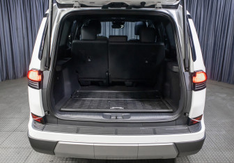 Подержанный автомобиль Lexus GX 2024 года (10 фото)