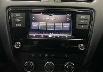 Подержанный автомобиль Skoda Octavia Liftback 2020 года (14 фото)