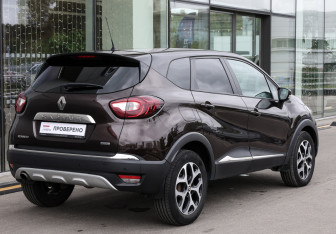 Подержанный автомобиль Renault Kaptur 2019 года (5 фото)