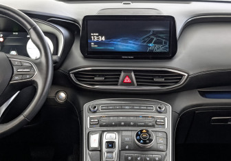 Подержанный автомобиль Hyundai Santa Fe 2022 года (17 фото)