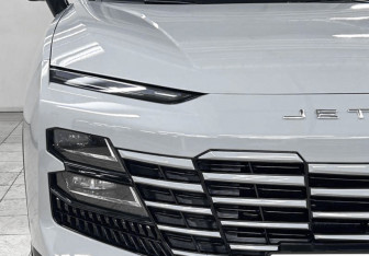 Подержанный автомобиль Jetour Dashing 2023 года (3 фото)