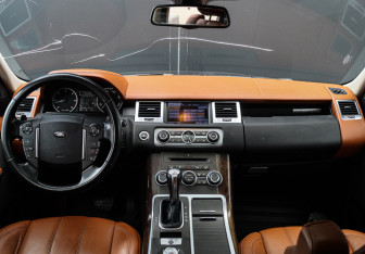 Подержанный автомобиль Land Rover Range Rover Sport 2011 года (10 фото)