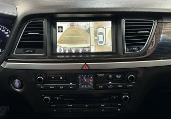 Подержанный автомобиль Hyundai Genesis 2014 года (14 фото)