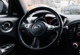 Подержанный автомобиль Nissan Juke 2014 года (11 фото)