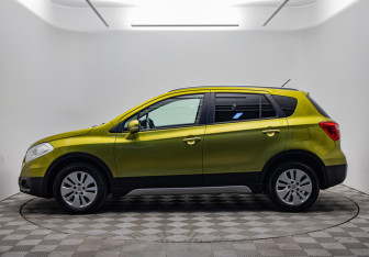 Подержанный автомобиль Suzuki SX4 Hatchback 2014 года (2 фото)