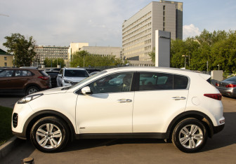 Подержанный автомобиль Kia Sportage 2016 года (6 фото)