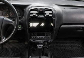 Подержанный автомобиль Hyundai Sonata 2008 года (13 фото)