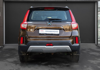 Подержанный автомобиль Geely Emgrand X7 2019 года (6 фото)