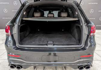 Подержанный автомобиль Mercedes-Benz GLC AMG 2020 года (10 фото)