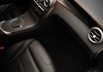 Подержанный автомобиль Mercedes-Benz GLC AMG 2021 года (31 фото)