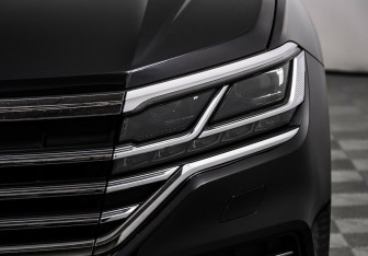 Подержанный автомобиль Volkswagen Touareg 2021 года (7 фото)