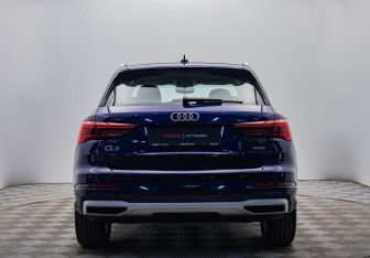 Подержанный автомобиль Audi Q3 2021 года (4 фото)