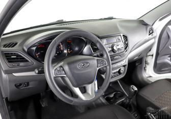 Подержанный автомобиль LADA (ВАЗ) Vesta Wagon 2021 года (10 фото)