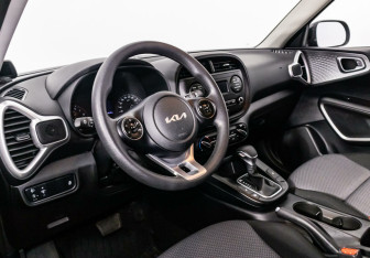 Подержанный автомобиль Kia Soul 2022 года (9 фото)