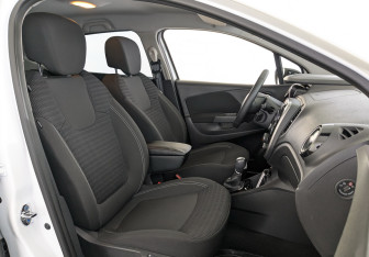 Подержанный автомобиль Renault Kaptur 2017 года (21 фото)