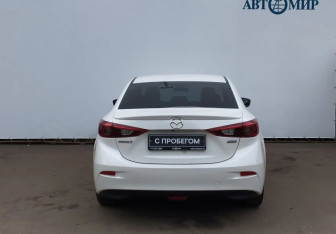 Подержанный автомобиль Mazda 3 Sedan 2016 года (6 фото)