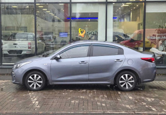 Подержанный автомобиль Kia Rio Sedan 2017 года (5 фото)