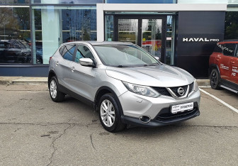 Подержанный автомобиль Nissan Qashqai 2014 года (3 фото)
