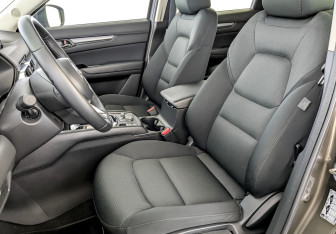 Подержанный автомобиль Mazda CX-5 2020 года (20 фото)