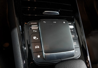 Подержанный автомобиль Mercedes-Benz GLB 2020 года (21 фото)