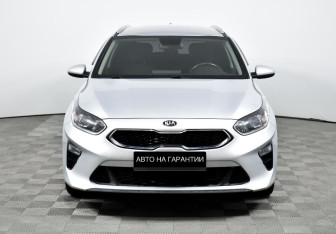 Подержанный автомобиль Kia Ceed Wagon 2020 года (2 фото)