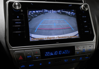 Подержанный автомобиль Toyota Land Cruiser Prado 2017 года (18 фото)