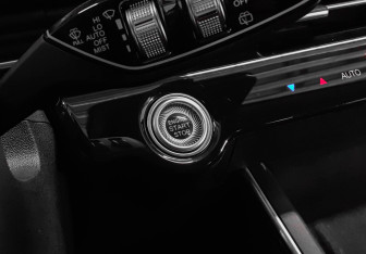 Подержанный автомобиль Omoda C5 2023 года (21 фото)