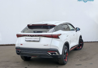 Подержанный автомобиль Omoda C5 2023 года (5 фото)