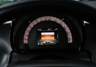 Подержанный автомобиль Smart Fortwo Hatchback 2016 года (13 фото)