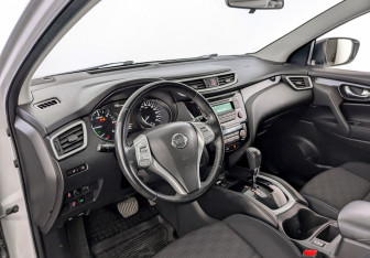 Подержанный автомобиль Nissan Qashqai 2018 года (16 фото)