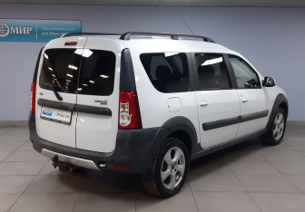 Подержанный автомобиль LADA (ВАЗ) Largus Wagon 2018 года (5 фото)