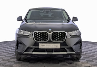 Подержанный автомобиль BMW X4 2022 года (2 фото)