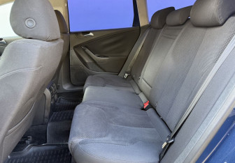 Подержанный автомобиль Volkswagen Passat Wagon 2007 года (11 фото)