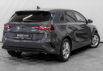 Подержанный автомобиль Kia Ceed Hatchback 2019 года (5 фото)