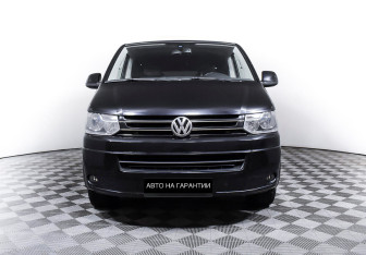 Подержанный автомобиль Volkswagen Multivan 2013 года (2 фото)