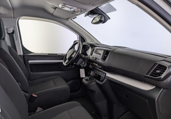Подержанный автомобиль Citroen SpaceTourer 2021 года (22 фото)