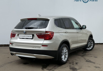 Подержанный автомобиль BMW X3 2012 года (5 фото)